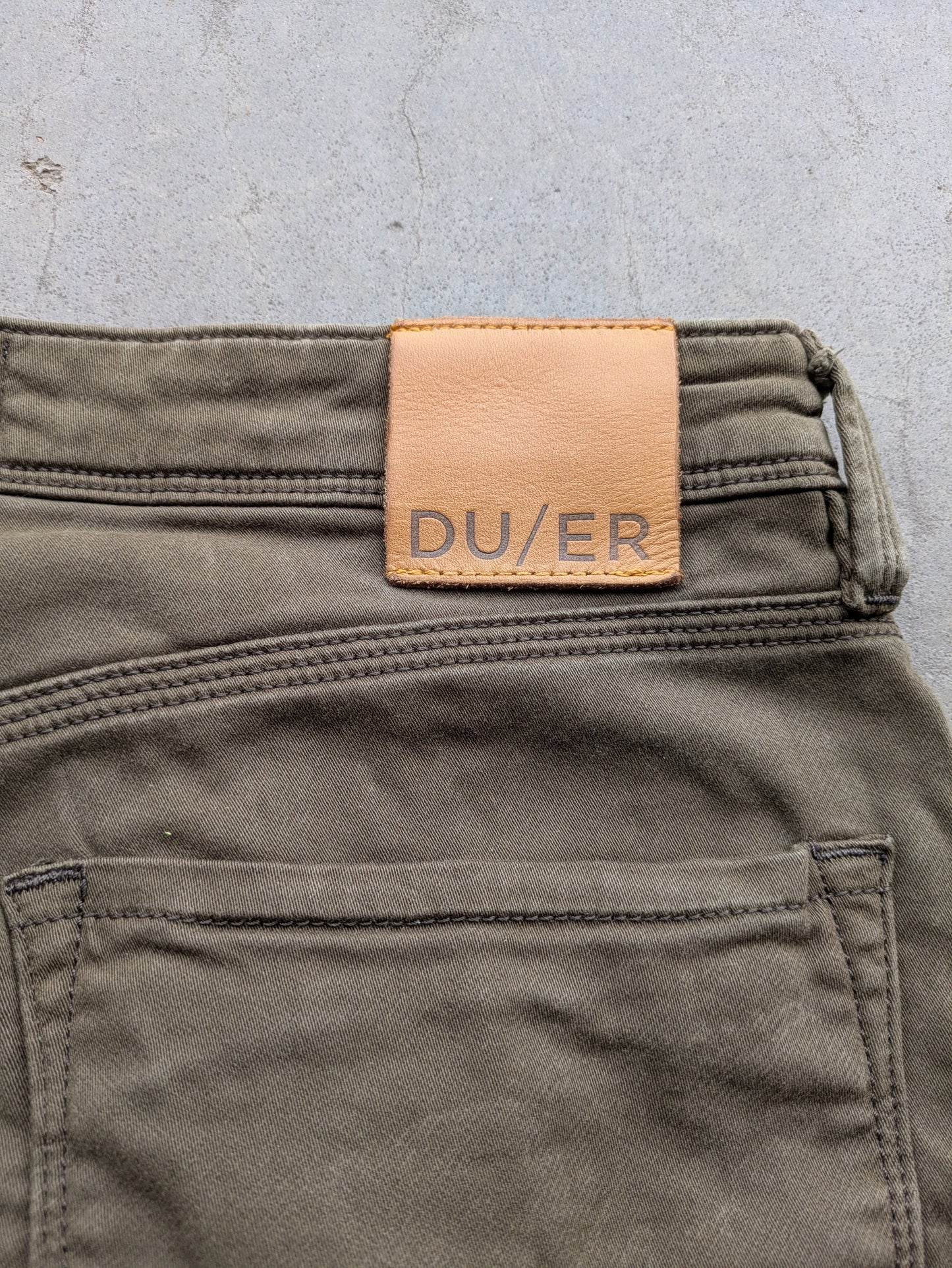 DU/ER Olive Green Pants Sz 32/32