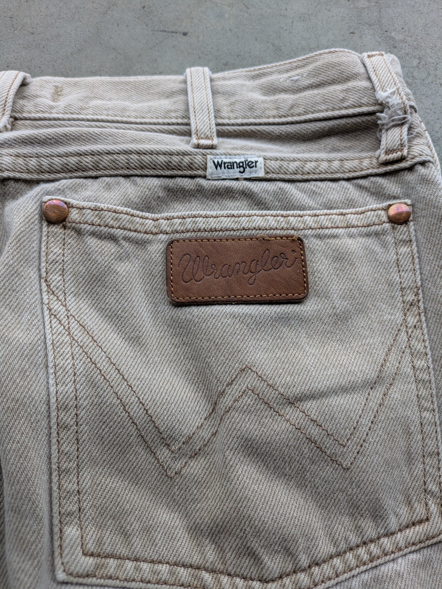 Wrangler Earth Wash Jeans